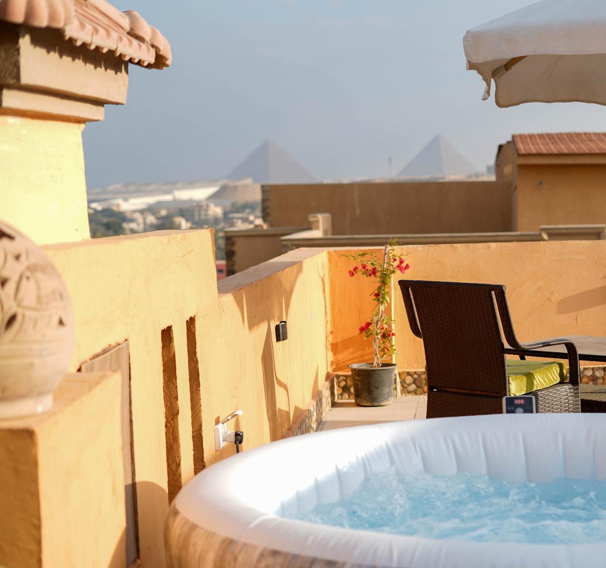 Apartament Boho Getaway With Pyramids View & Jacuzzi Giza Zewnętrze zdjęcie